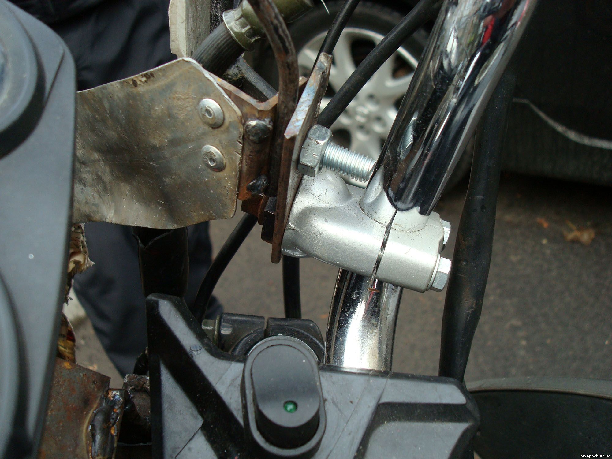 Кріплення захисту рук на 22мм руль мотоцикла Альфамото Апачі